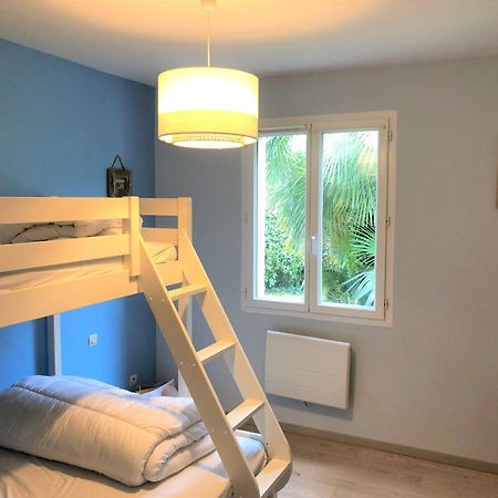 Le Château-dʼOléron Agreable Maison Ensoleillee Avec Jardin Arboreヴィラ エクステリア 写真